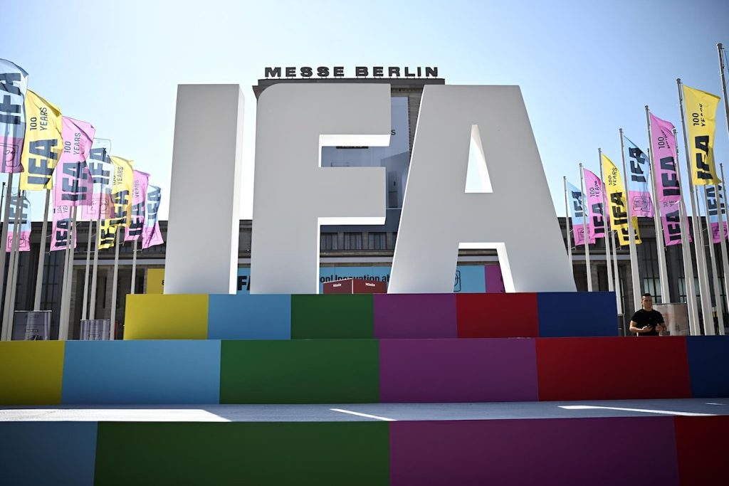 معرفی بهترین محصولات IFA 2025؛ از لپ‌تاپ با صفحه چرخان تا ربات‌های مجهز به هوش مصنوعی