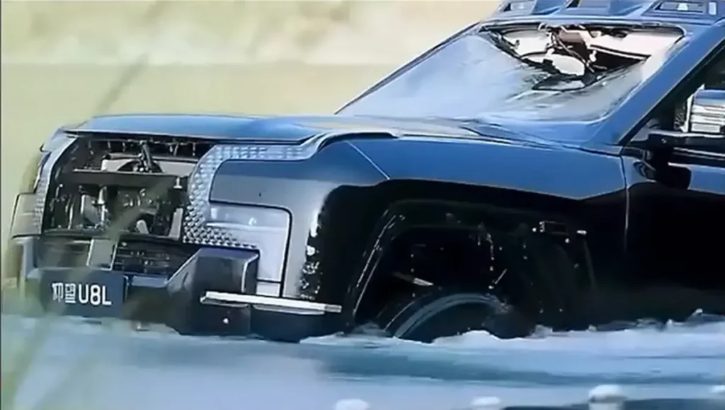 شاهکار مهندسی BYD؛ شاسی بلند شهری یا متخصص حرکت در آب