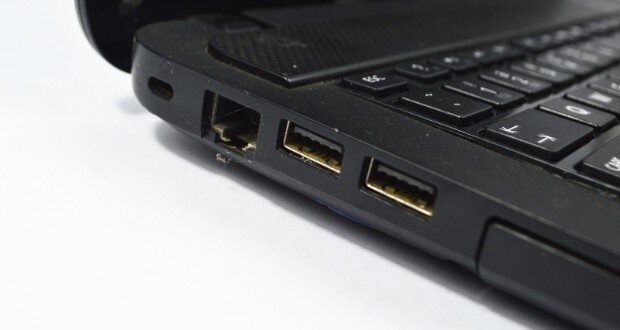رنگ سیاه درگاه USB چه معنایی دارد؟
