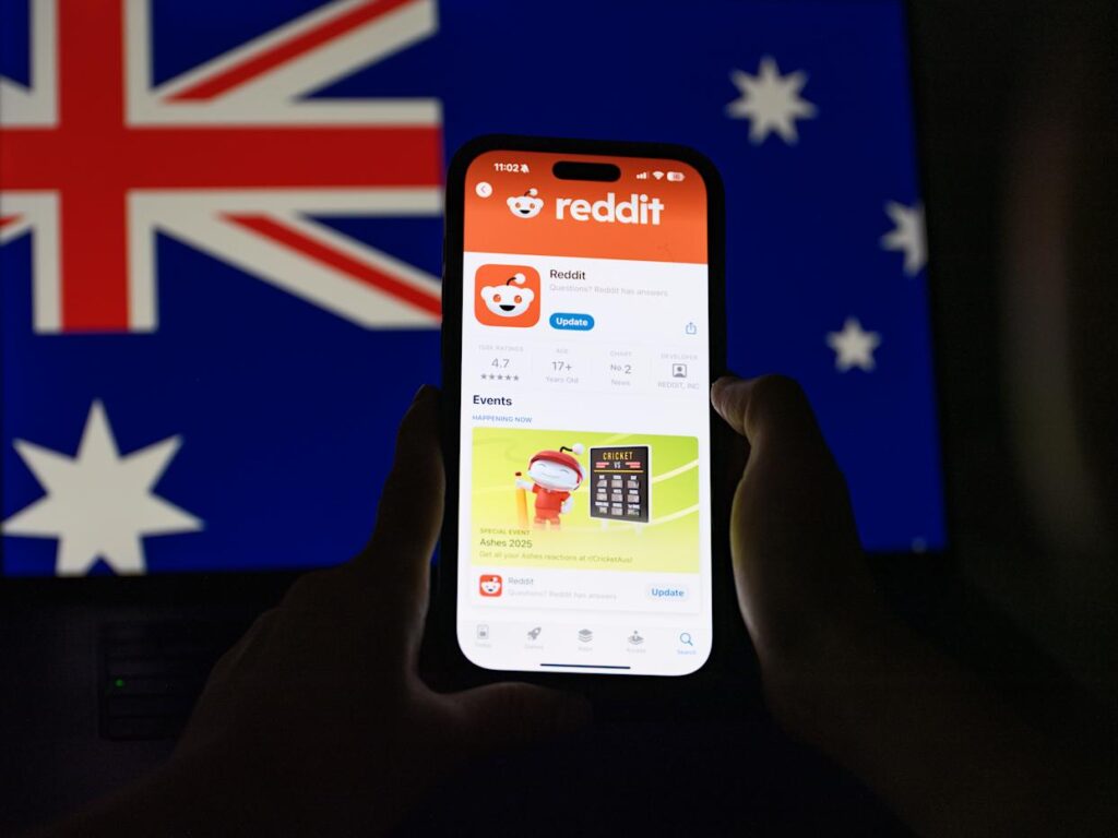 ردیت از استرالیا به‌خاطر قانون منع شبکه‌های اجتماعی برای کاربران زیر ۱۶ سال شکایت کرد