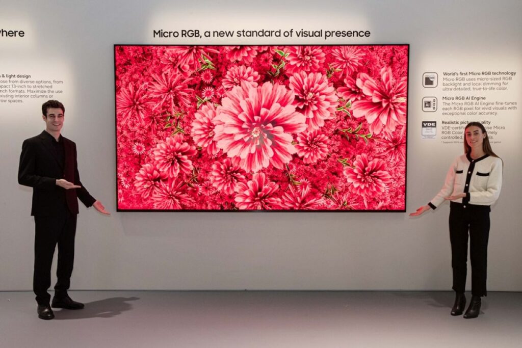 سامسونگ نخستین تلویزیون تجاری Micro RGB خود را معرفی کرد