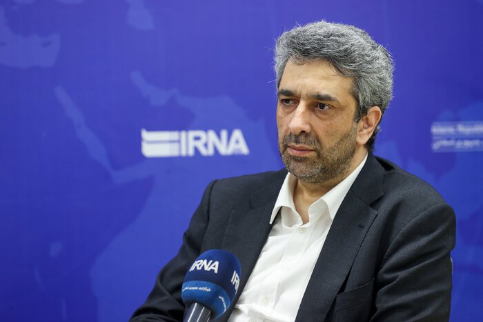 معاون ارتباطات دفتر رئیس‌جمهور: پزشکیان با محدودیت اینترنت پس از جنگ موافق نبود