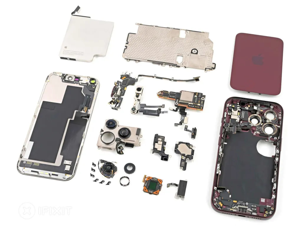 کالبدشکافی آیفون ۱۸ پرو توسط iFixit چالش‌های مهم تعمیر دستگاه را نشان داد [تماشا کنید]