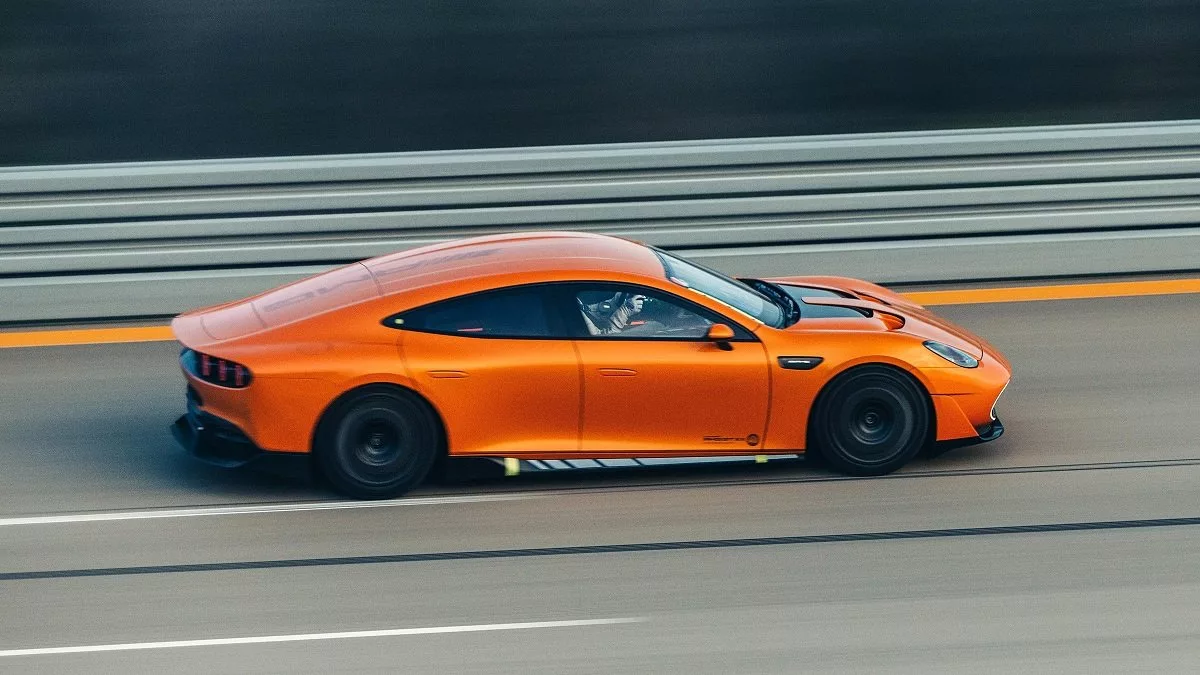 مرسدس AMG GT XX در ۷.۵ روز،&zwnj; دور دنیا را طی کرد